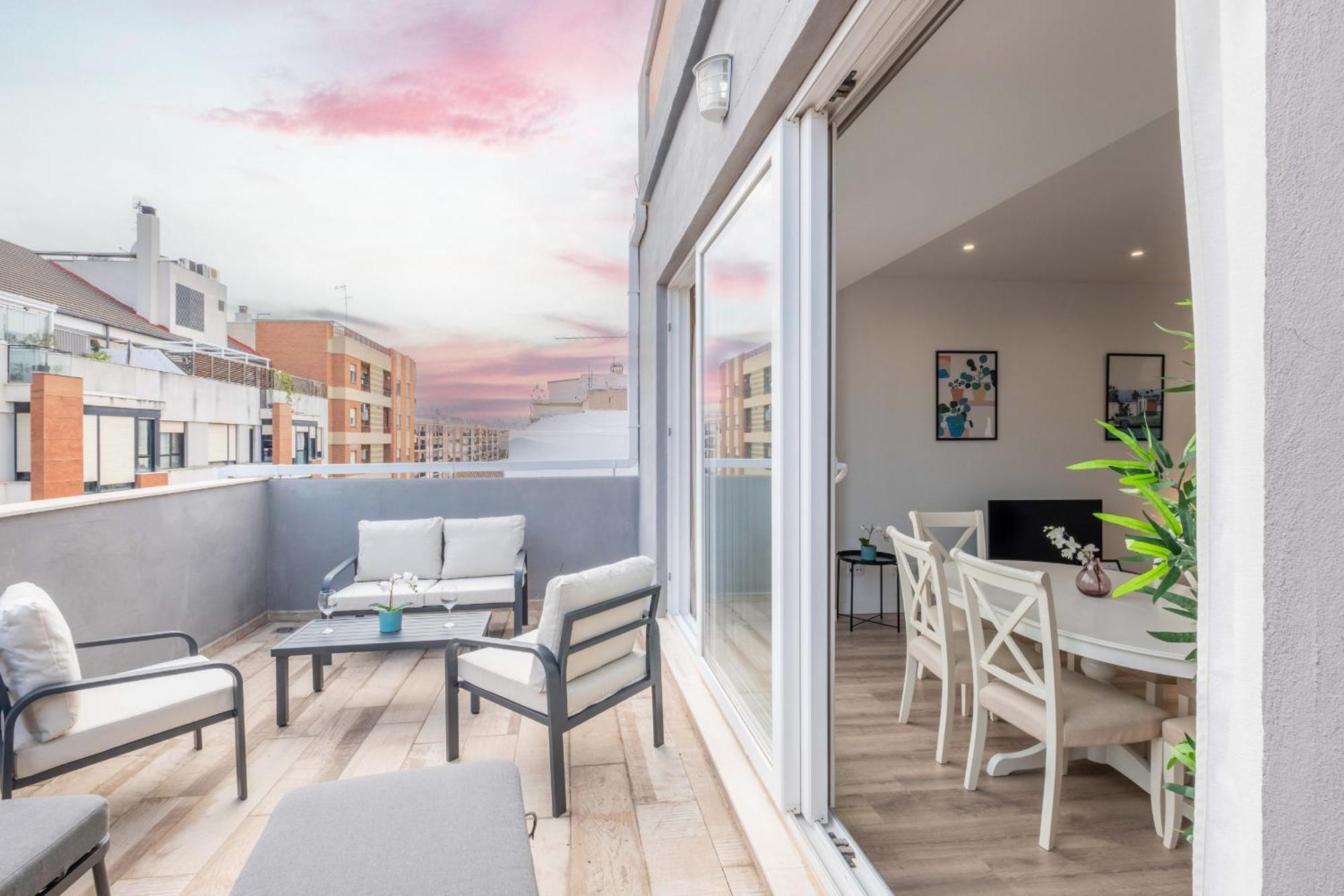 Spacious Penthouse With Private Terrace Valensiya Dış mekan fotoğraf